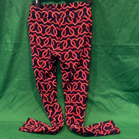 🩰 Like New LuLaRoe Valentines Leggings OS Pink Red Hearts Womens Pants - Picture 2 of 3